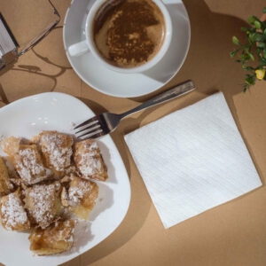 02.12 Χαρτοπετσέτα Μαλακή Λευκή 24×24 750 Τεμάχια